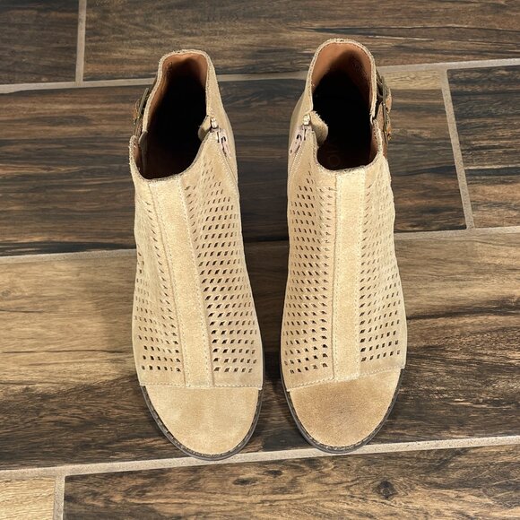 Vionic Aloft Chryssa Womens Size 6.5 Shoes Light Sand Suede Open Toe Ankle Boots - Picture 12 of 13